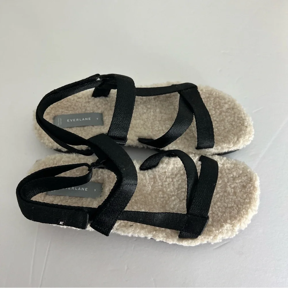 Everlane The Renew Sport Sherpa Fleece Sandal Black Cream Size 9